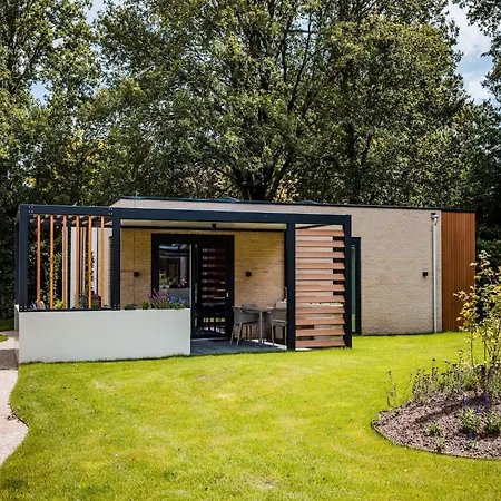 In Near Veluwe, Cleaning Included Hébergement de vacances Voorthuizen